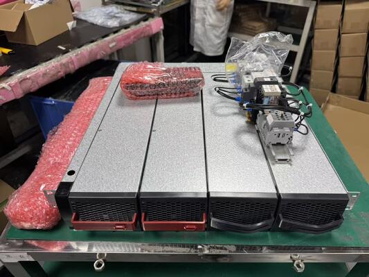 CE+T Bravo 25 1 Fase 110Vdc a 230Vac 6KVA CC a CA Sistema de inversor P/N S62AD5E0204SN000K001