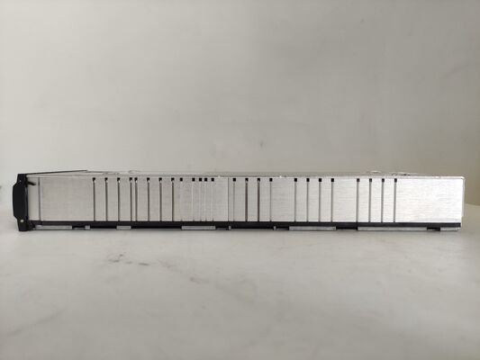 Modulo rectificador de Eltek Flatpack2 24/1800 HE 24V 1800W de alta eficiencia (241115.205)